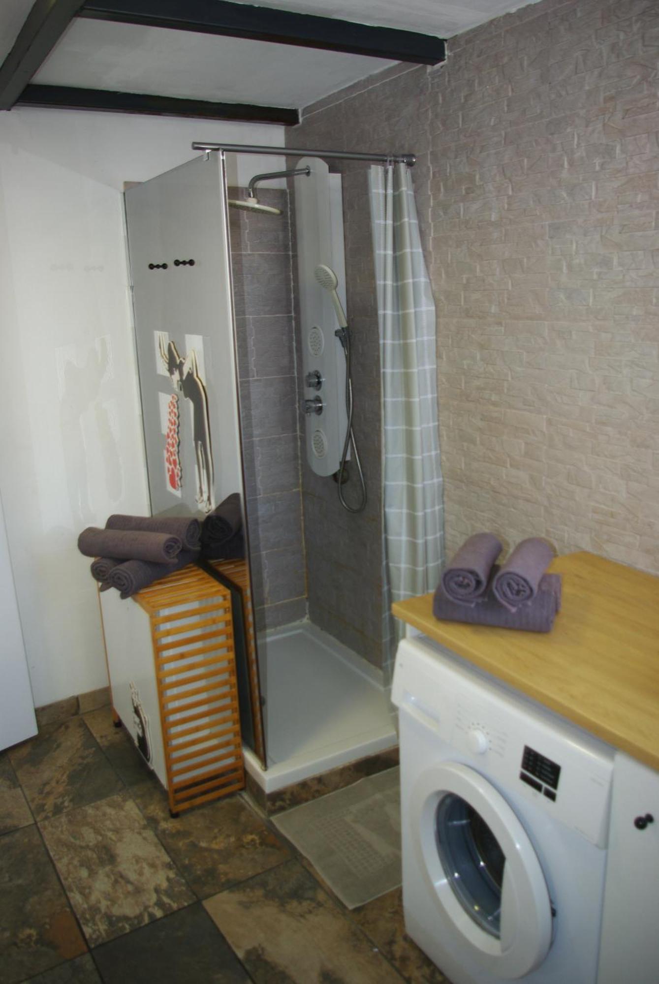 Apartamento Centro Valenza Esterno foto